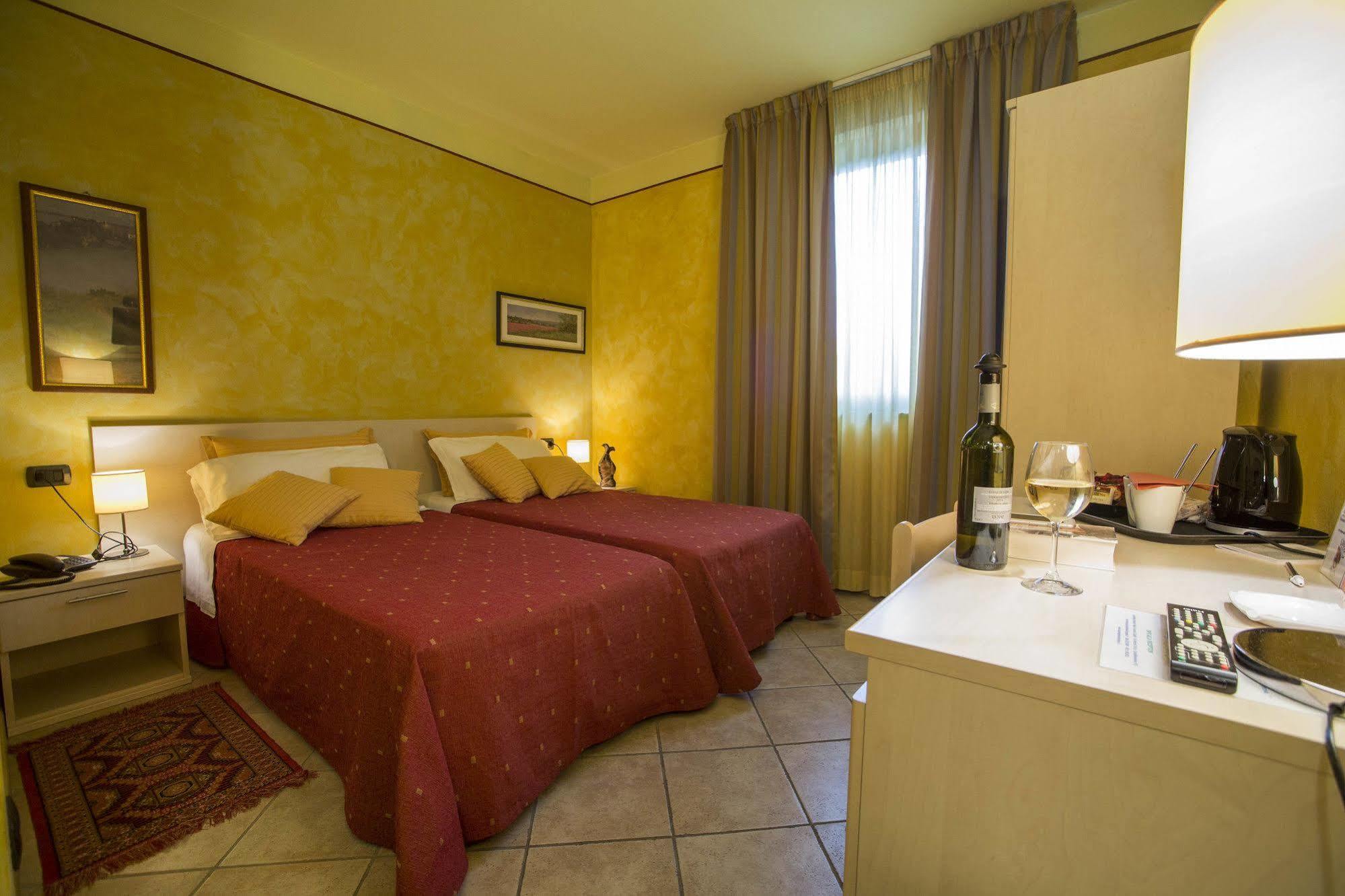 L'Antica Sosta Hotel Castelfiorentino Kültér fotó