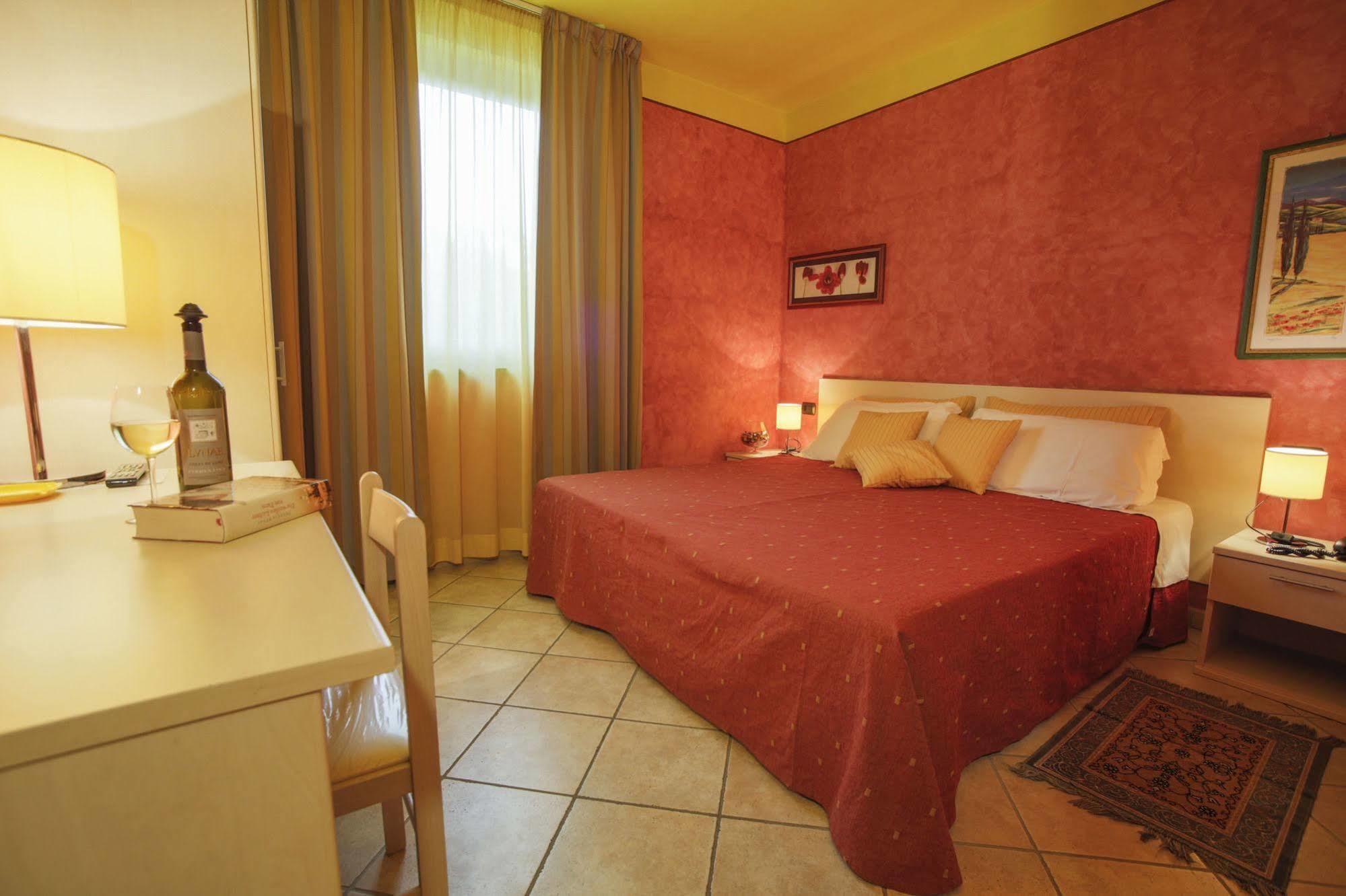 L'Antica Sosta Hotel Castelfiorentino Kültér fotó
